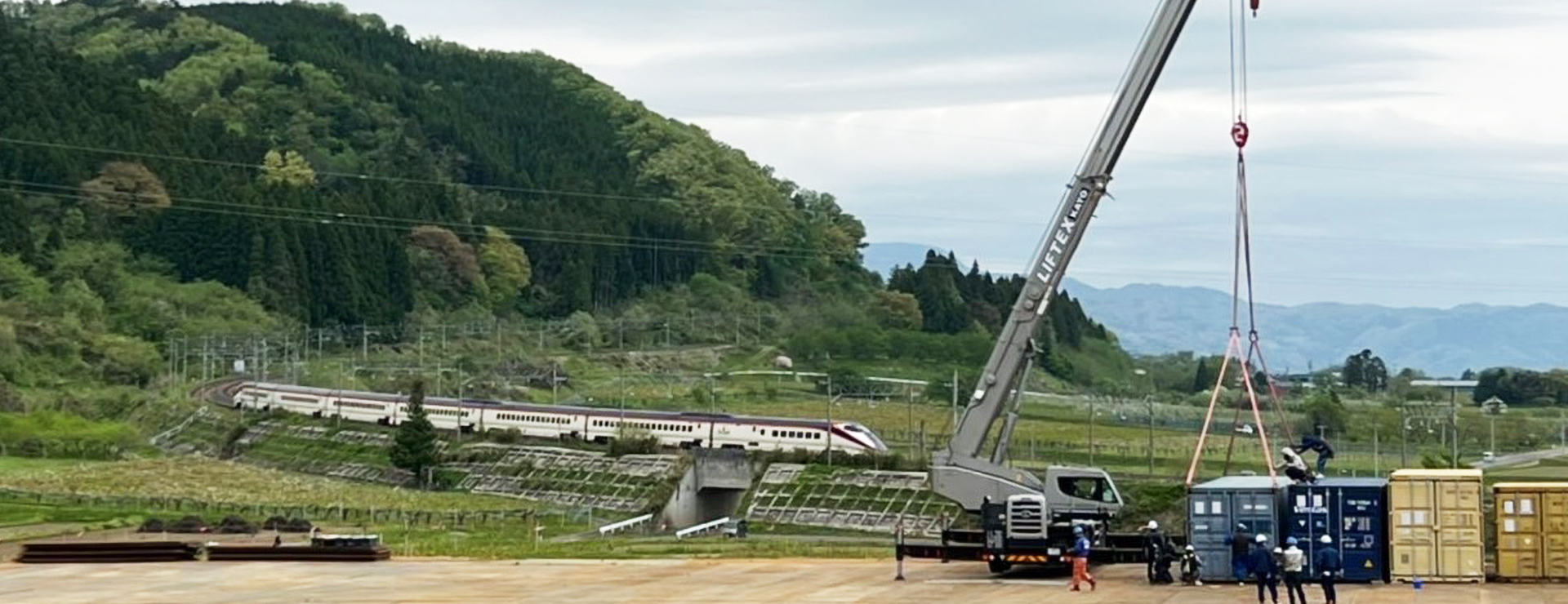 クレーン作業一式に幅広く対応LIFTEX株式会社リフテックスラフタークレーン・トラッククレーン・オールテレーンクレーンなど、保有クレーン以外の手配も可能